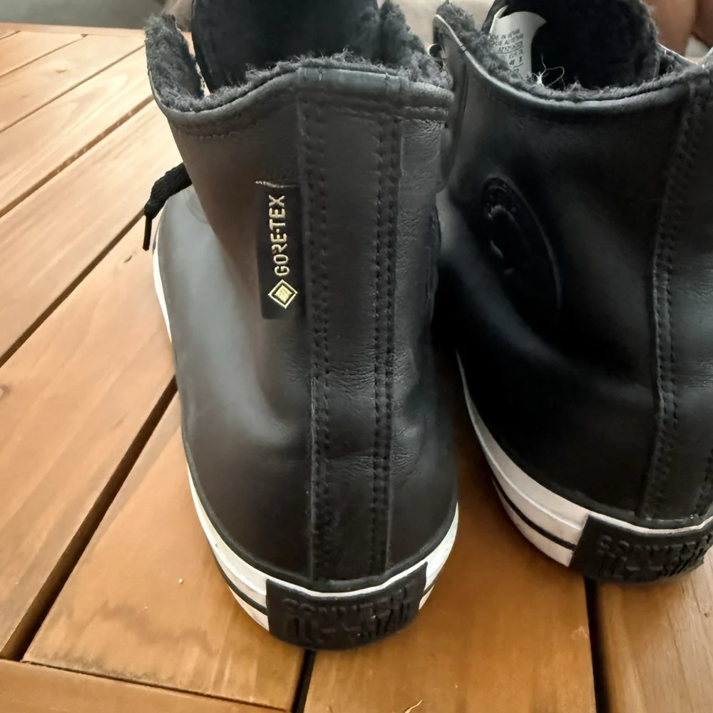 Converse All Star Black/White High Chuck Taylor Sneakerboots Gore Tex Sz 11.5